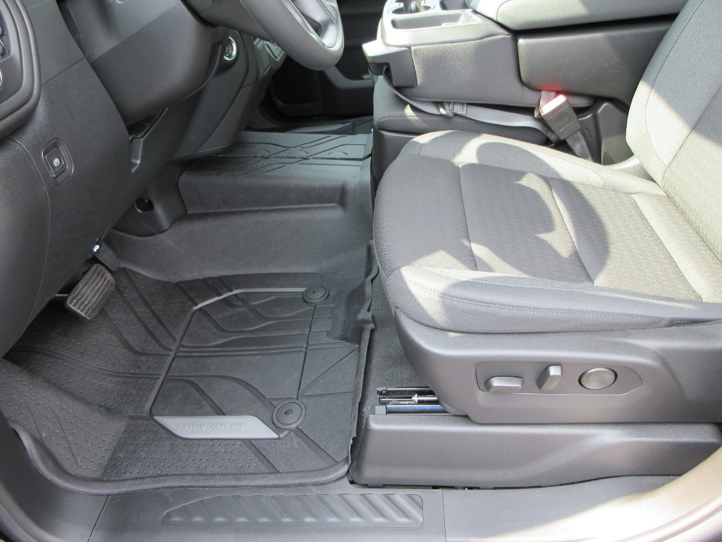 New 2026 Chevrolet Silverado 1500 Custom w/ Turbomax Blackout Package AWD/4WD image 22