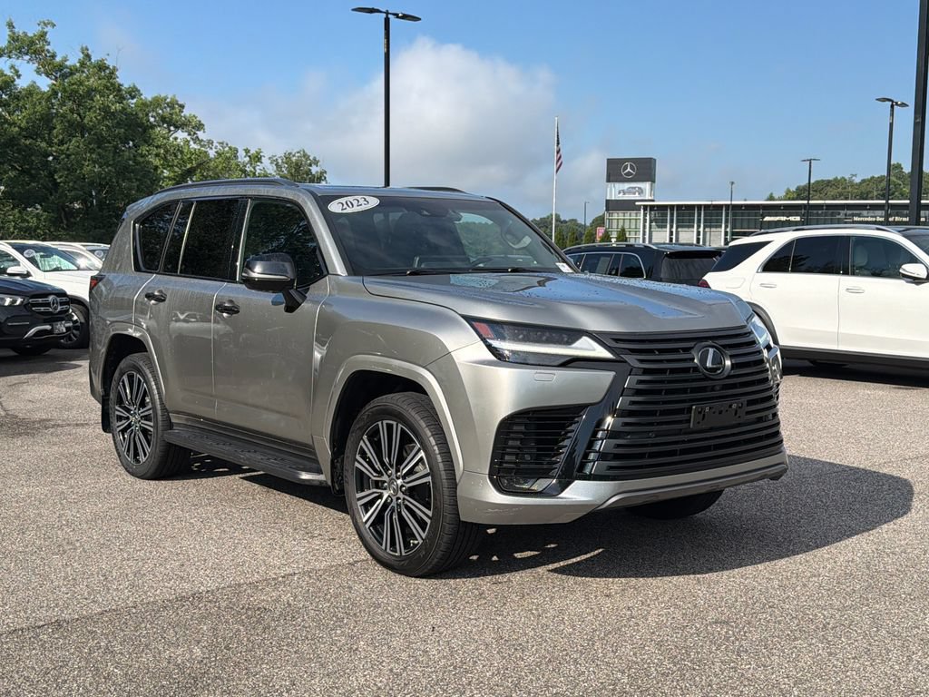 Used 2023 Lexus LX 600 4WD w/ Appearance Package