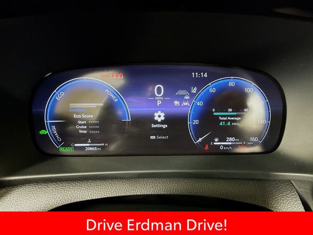 Certified 2023 Toyota Crown AWD/4WD image 17