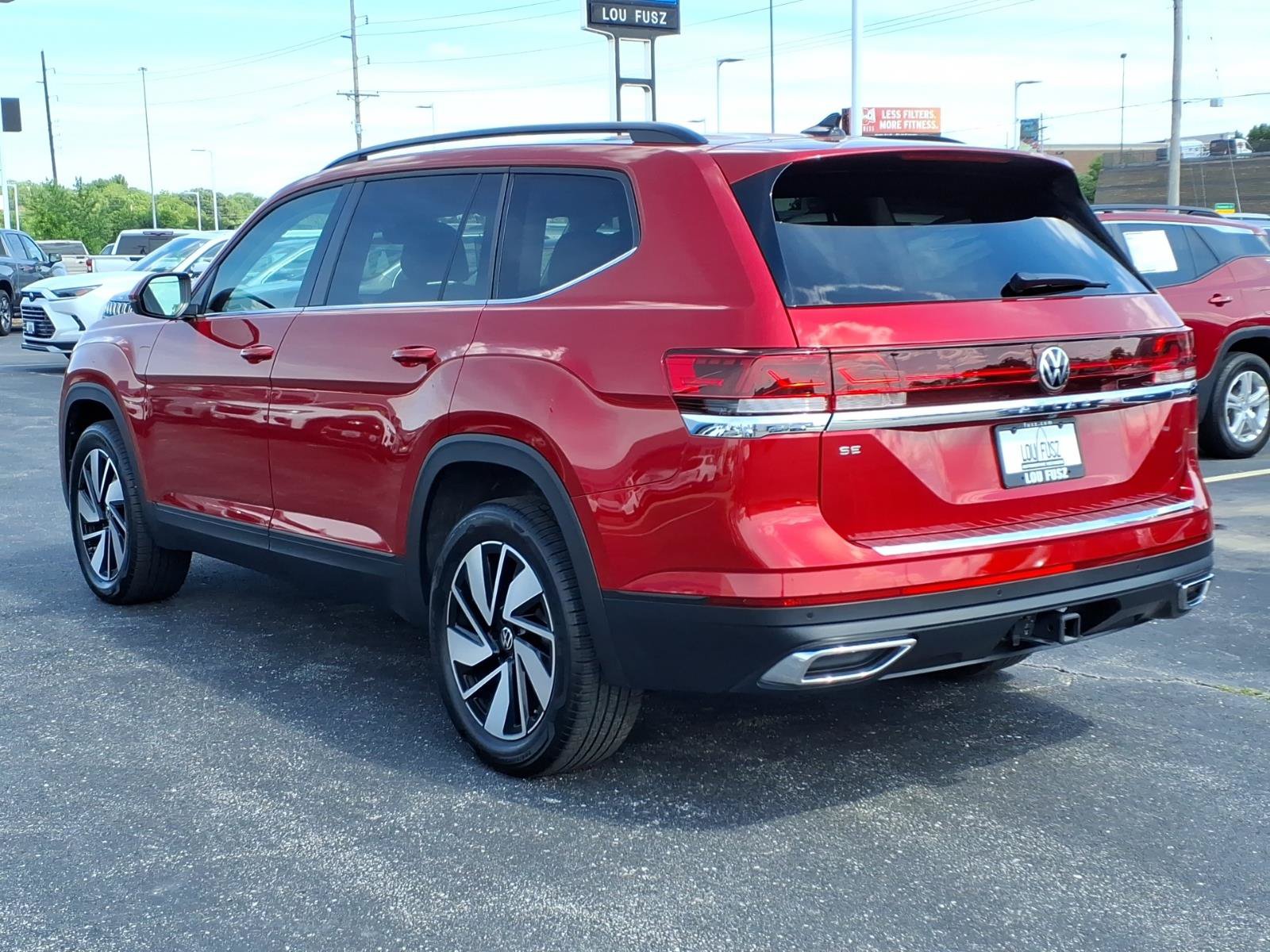 Used 2025 Volkswagen Atlas SE FWD image 5
