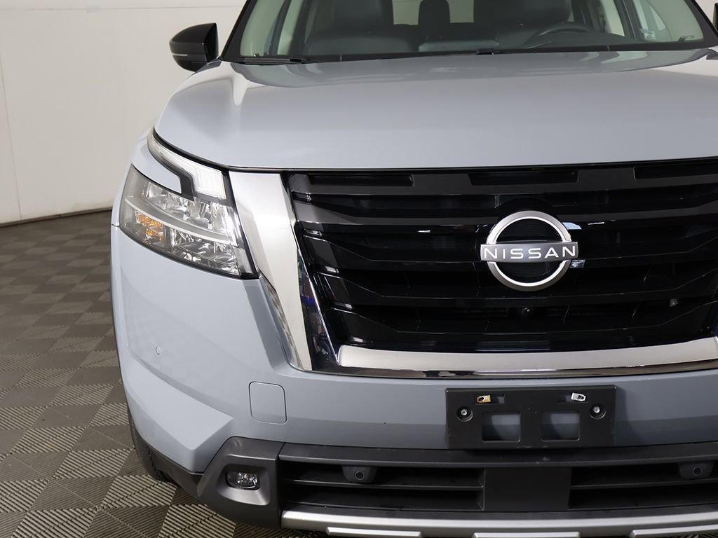 Used 2024 Nissan Pathfinder SL w/ SL Premium Package AWD/4WD image 16