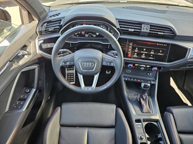 Certified 2025 Audi Q3 2.0T Premium Plus w/ Premium Plus Package AWD/4WD image 5