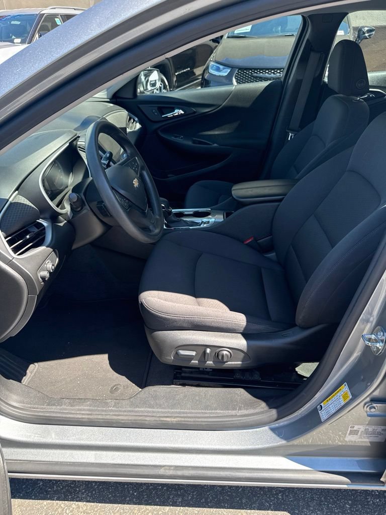 Used 2024 Chevrolet Malibu LT FWD image 13