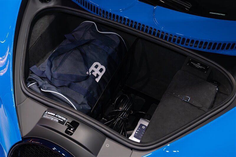 Used 2022 Bugatti Chiron Super Sport AWD/4WD image 71