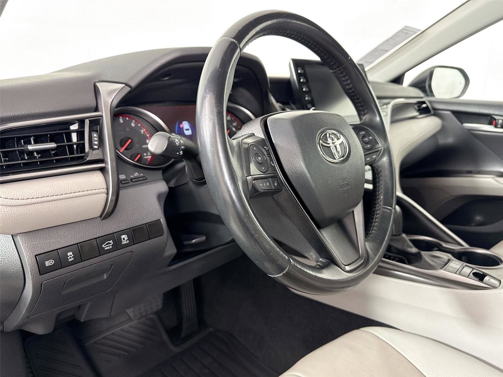 Certified 2023 Toyota Camry XSE FWD image 4
