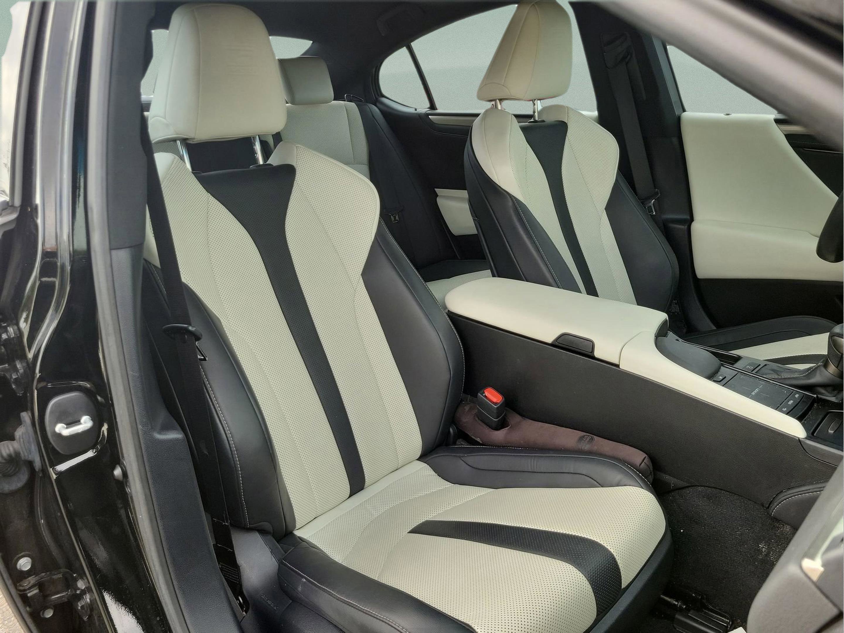 Used 2022 Lexus ES 350 F Sport w/ Accessory Package 2 image 19