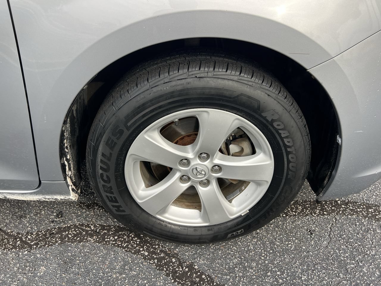 Used 2015 Toyota Sienna LE FWD image 13