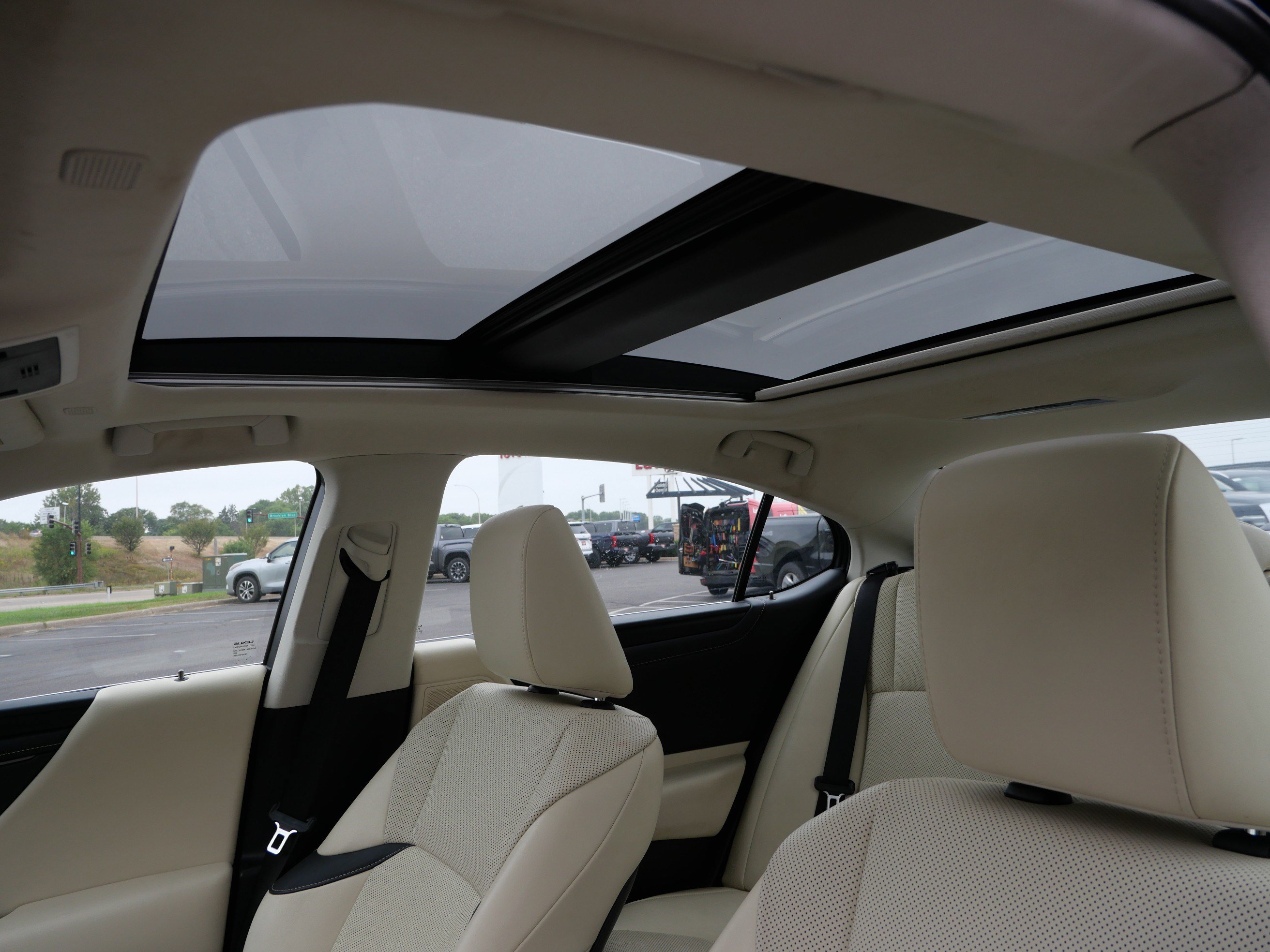 Used 2022 Lexus ES 350 w/ Premium Package FWD image 33