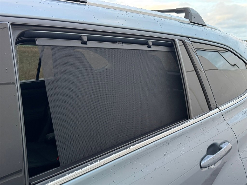 Used 2023 Toyota Highlander Platinum image 31