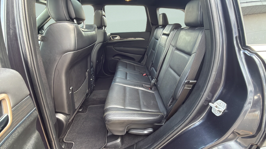 Used 2014 Jeep Grand Cherokee Overland AWD/4WD image 8