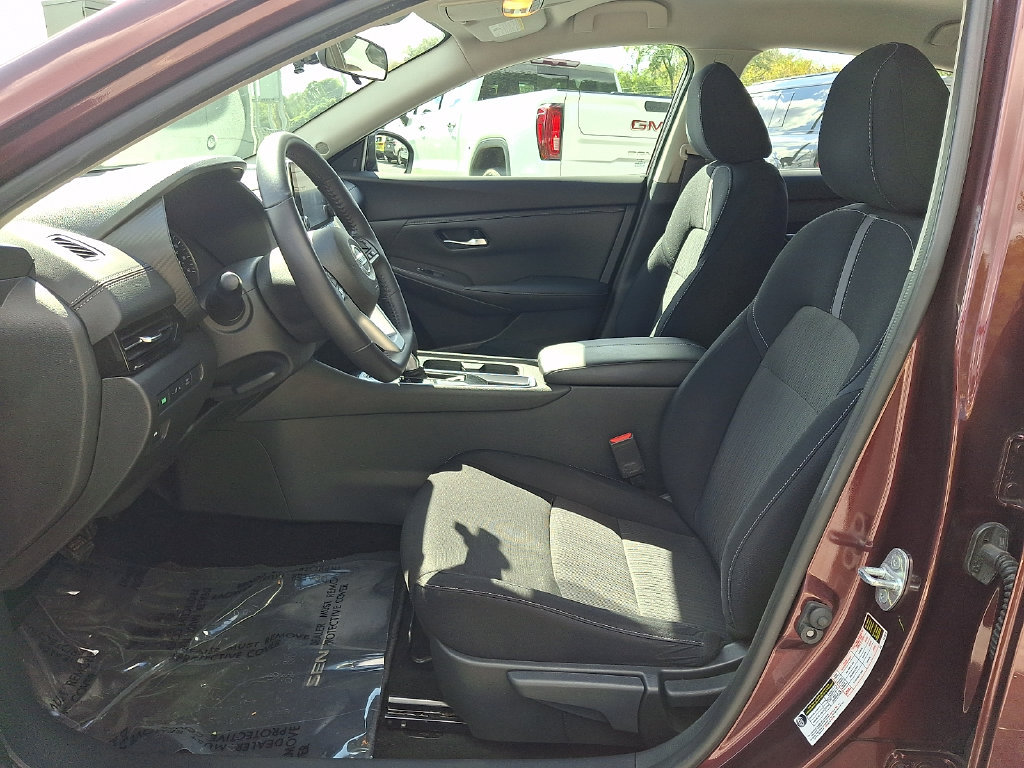 Used 2020 Nissan Sentra SV w/ Trunk Package FWD image 13