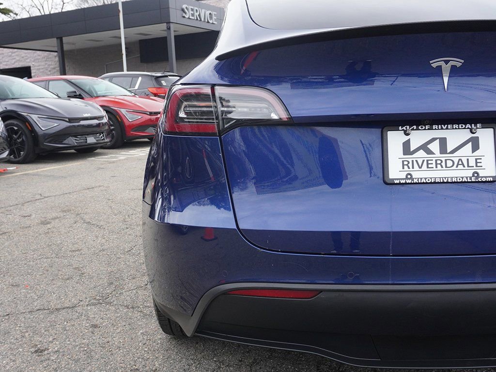 Used 2020 Tesla Model Y Performance image 16