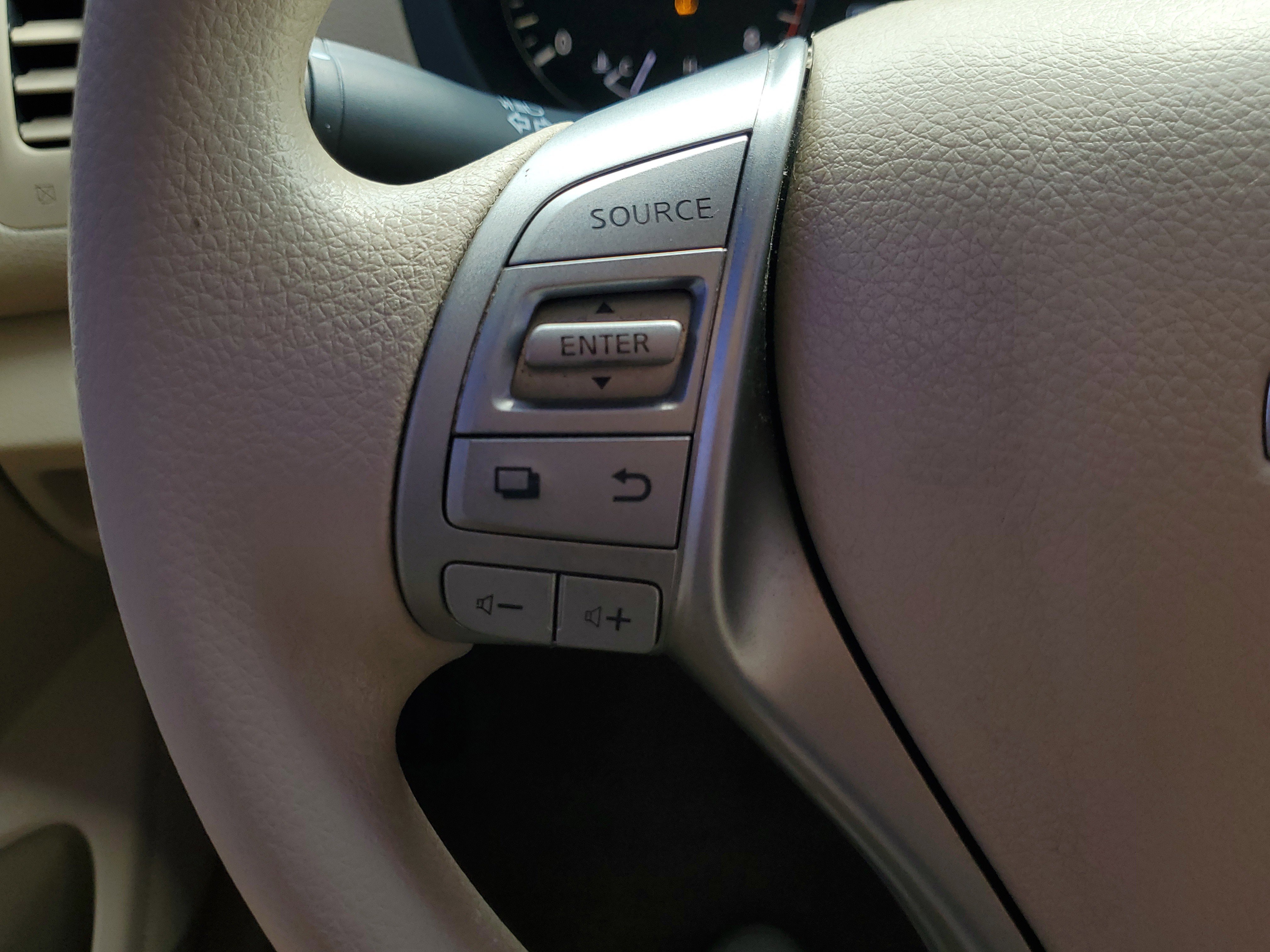 Used 2014 Nissan Altima 2.5 S w/ Sport Value Package image 24