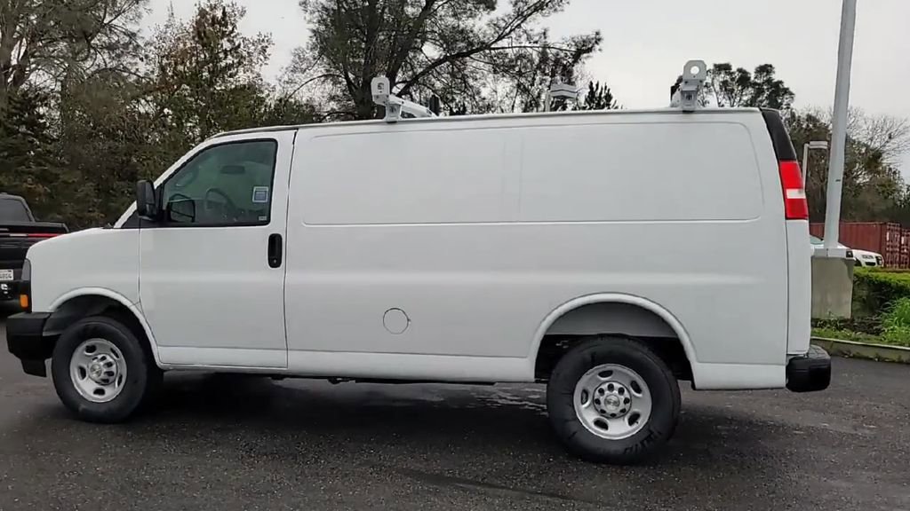 New 2025 Chevrolet Express 2500 w/ Driver Convenience Package image 6