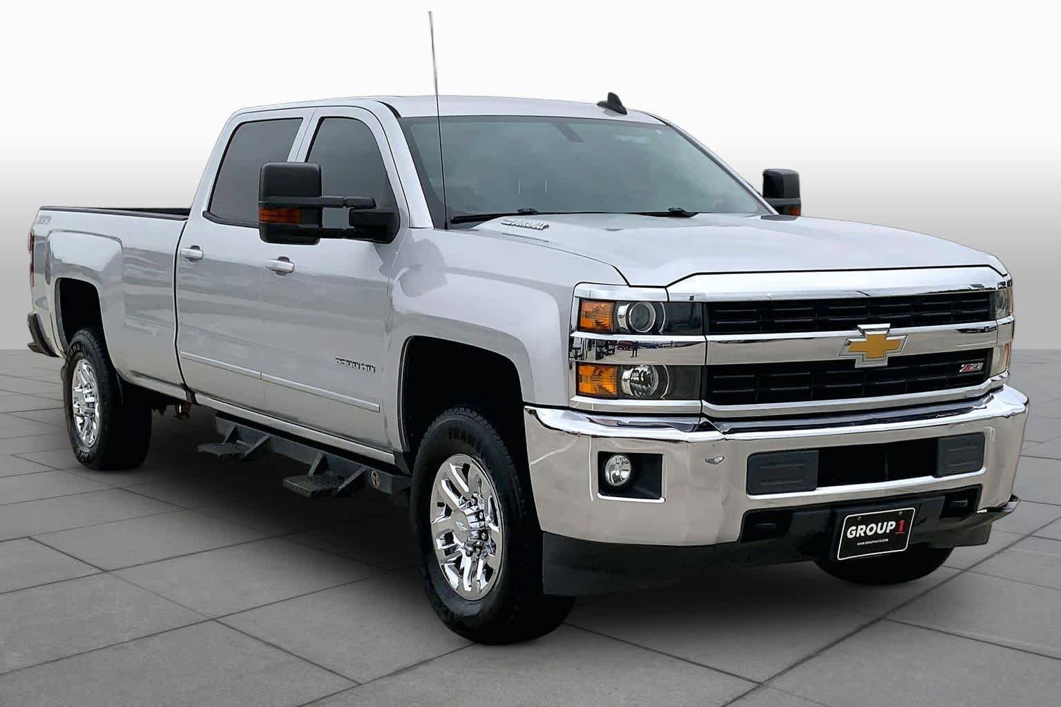 Used 2016 Chevrolet Silverado 3500 LT w/ LT Convenience Package AWD/4WD image 3