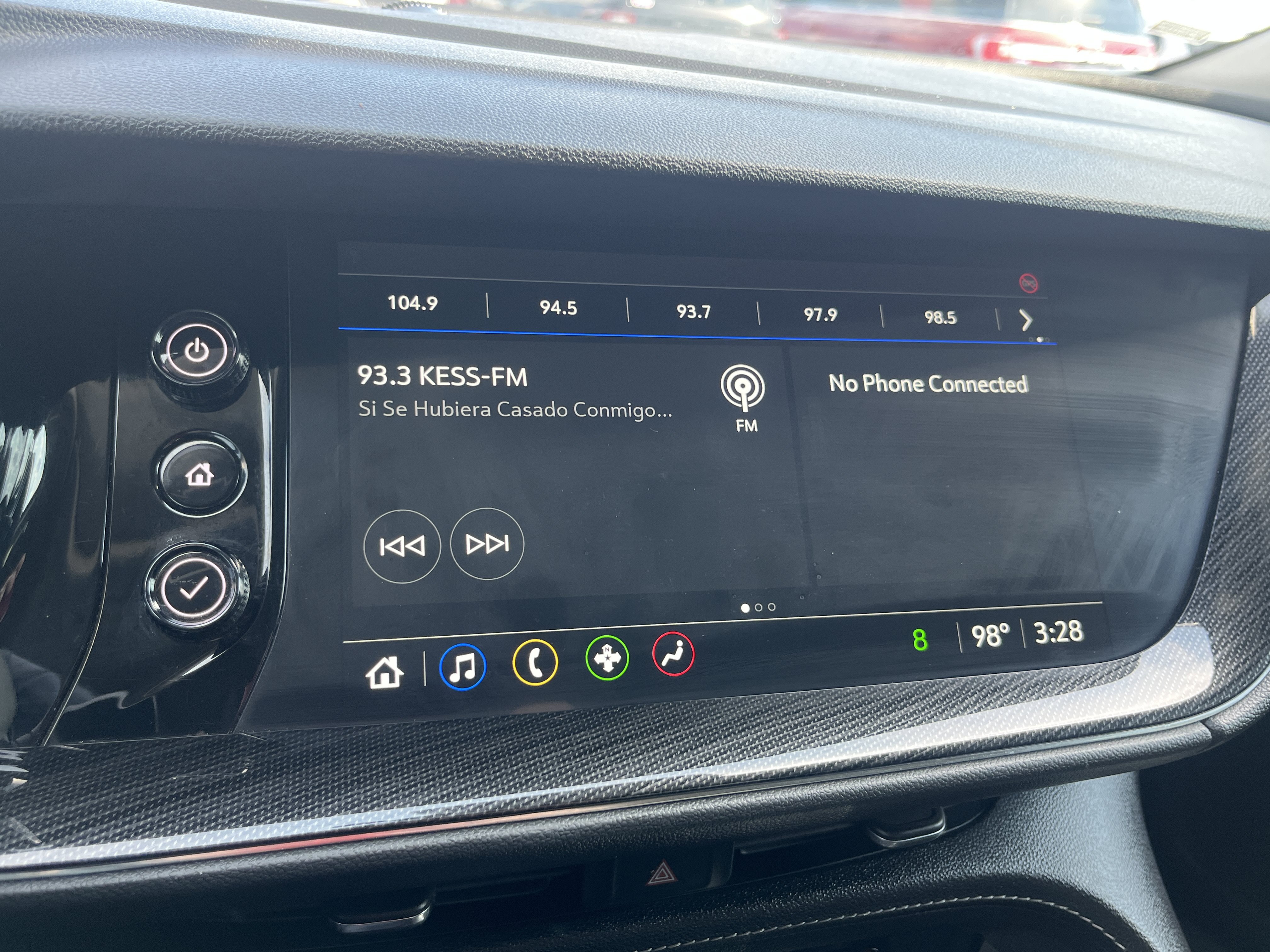 Used 2023 Buick Envision Essence w/ Sport Touring Package FWD image 25