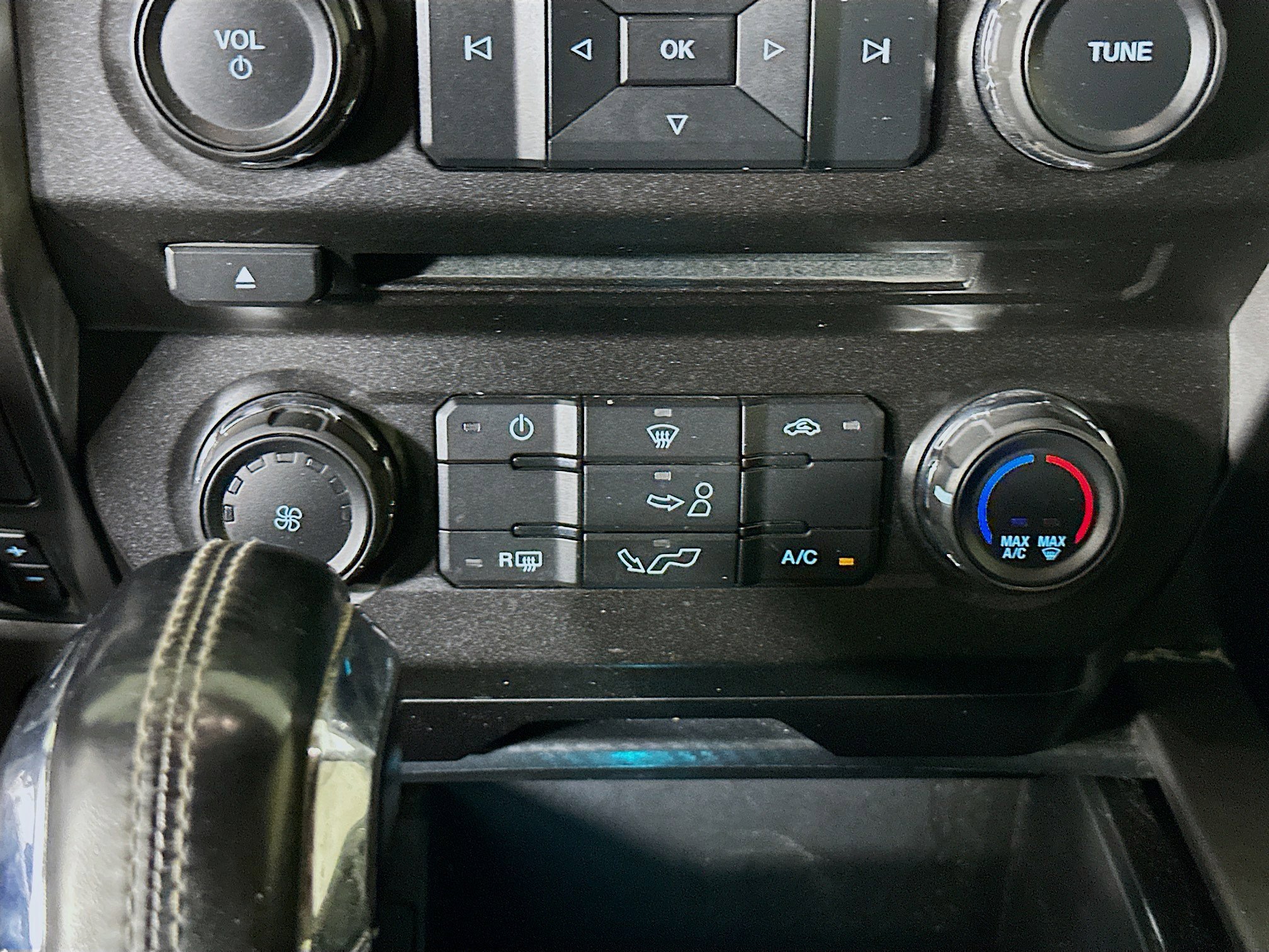 Used 2018 Ford F150 XLT w/ Equipment Group 301A Mid image 22