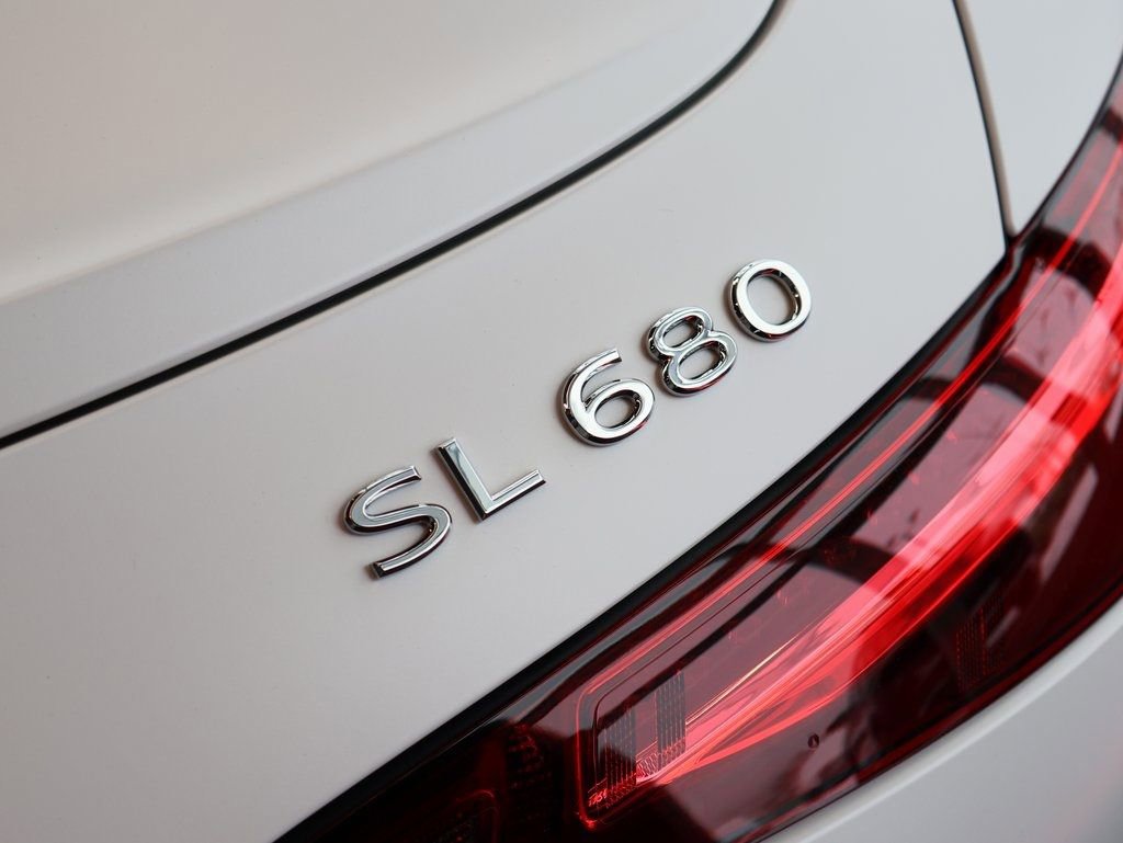 New 2026 Mercedes-Benz Maybach SL 680 image 8