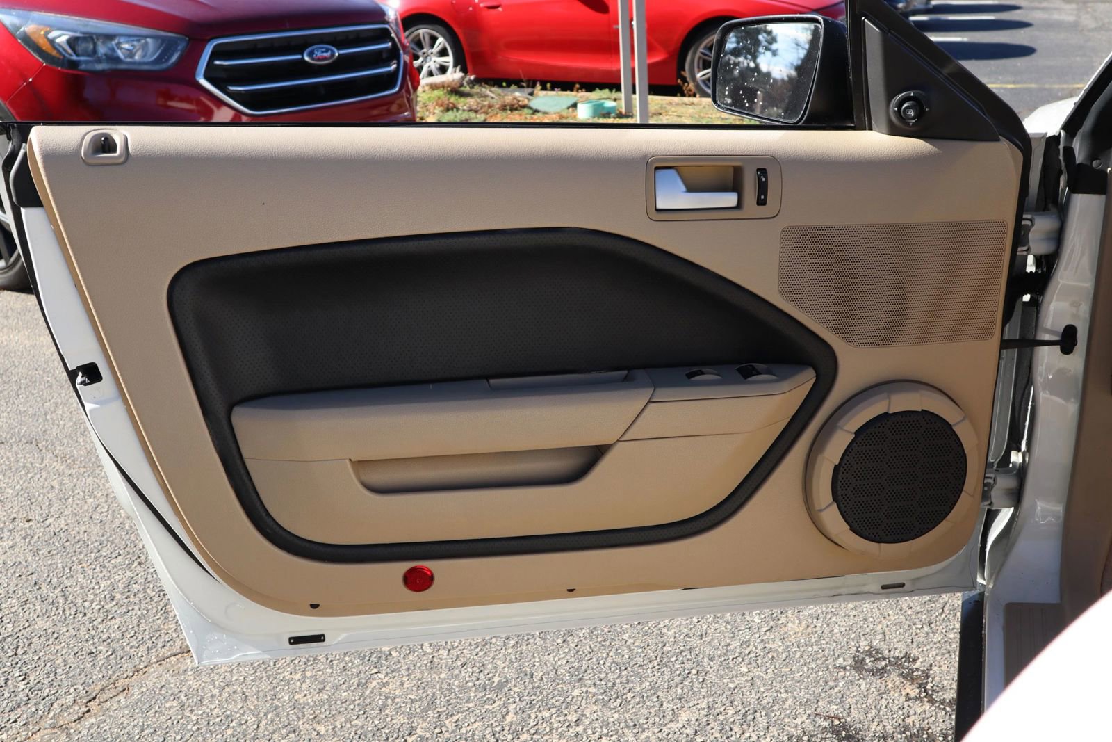 Used 2006 Ford Mustang Convertible image 7