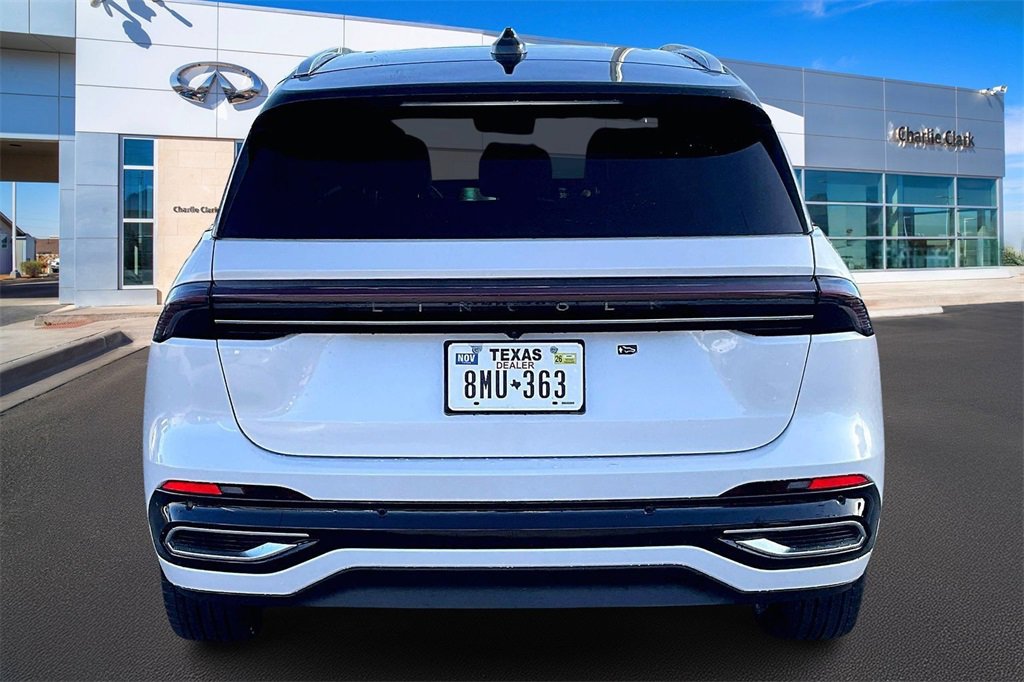 Used 2024 Lincoln Nautilus Reserve w/ Equipment Group 203A image 4