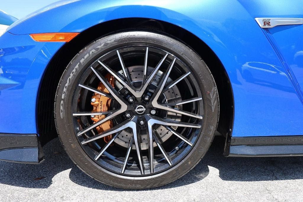 Used 2024 Nissan GT-R w/ Floor Mat Package AWD/4WD image 43