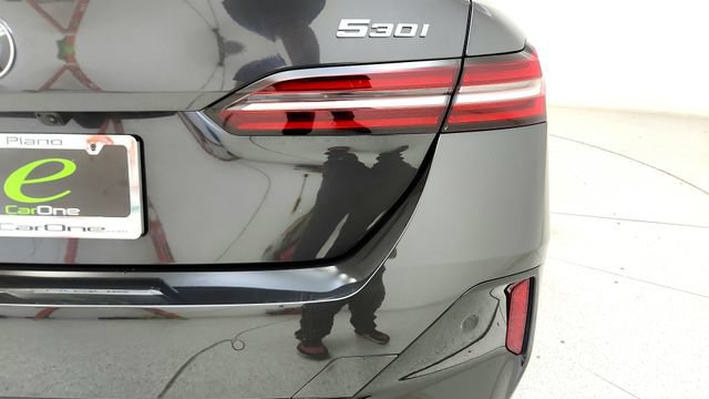 Used 2026 BMW 530i w/ M Sport Package RWD image 28
