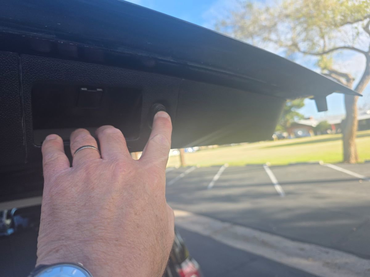 Used 2018 GMC Yukon XL Denali image 35