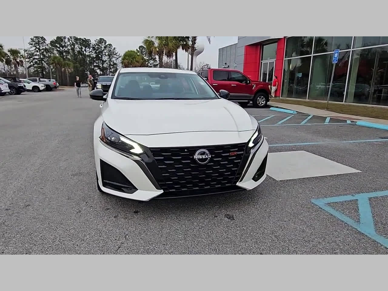 Used 2024 Nissan Altima 2.5 SR w/ SR Premium Package image 20