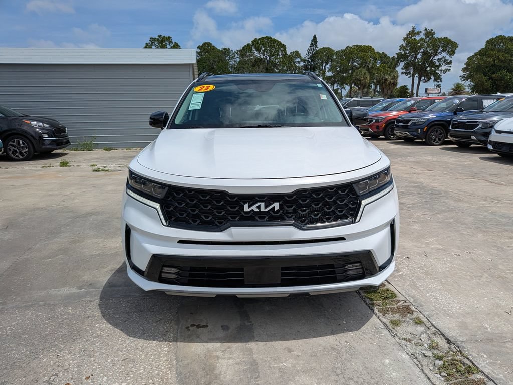 Certified 2023 Kia Sorento SX AWD/4WD image 3