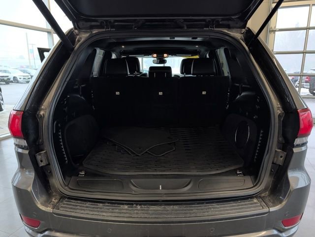 Used 2019 Jeep Grand Cherokee Altitude AWD/4WD image 32