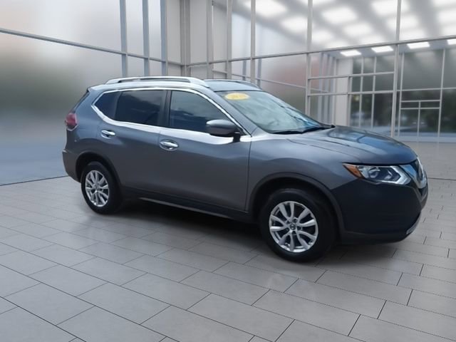 Used 2018 Nissan Rogue SV image 2