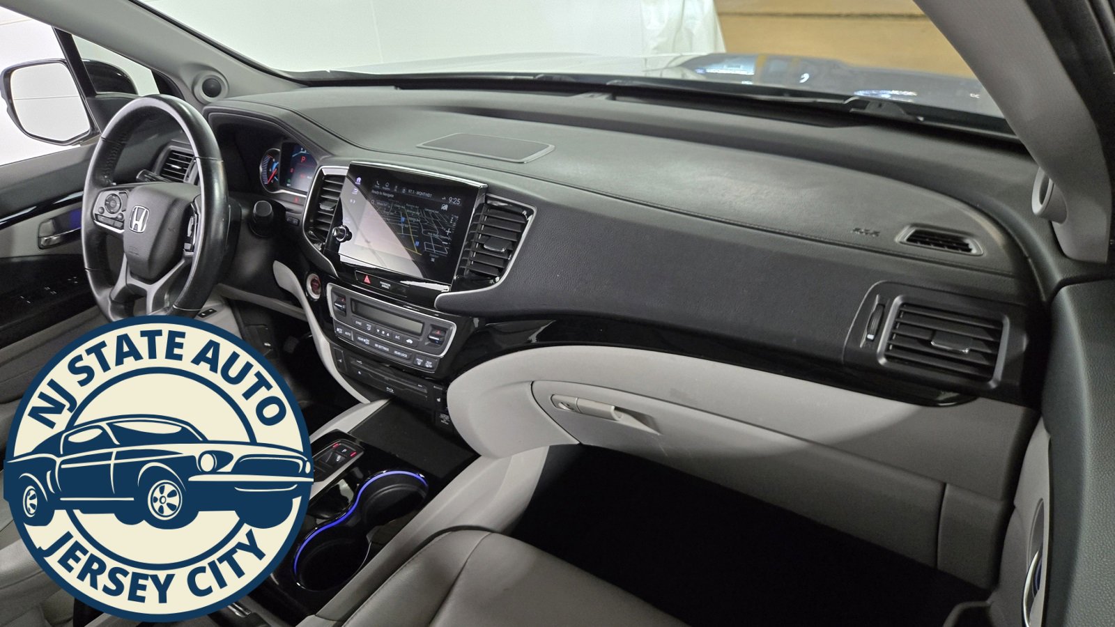 Used 2020 Honda Pilot Touring image 38