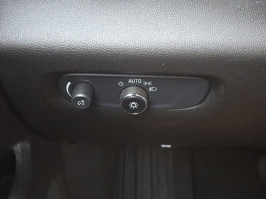 Certified 2023 Chevrolet Traverse LT image 24