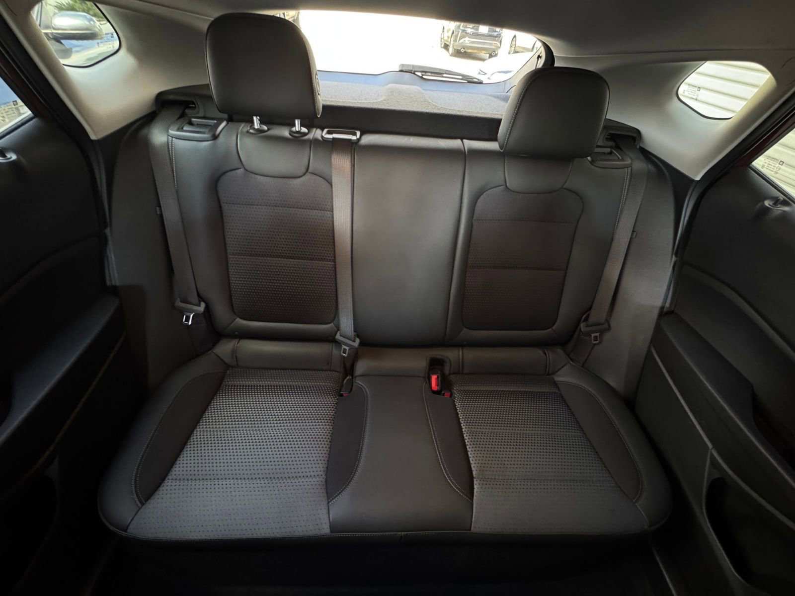 Used 2025 Chevrolet Trax LT image 38