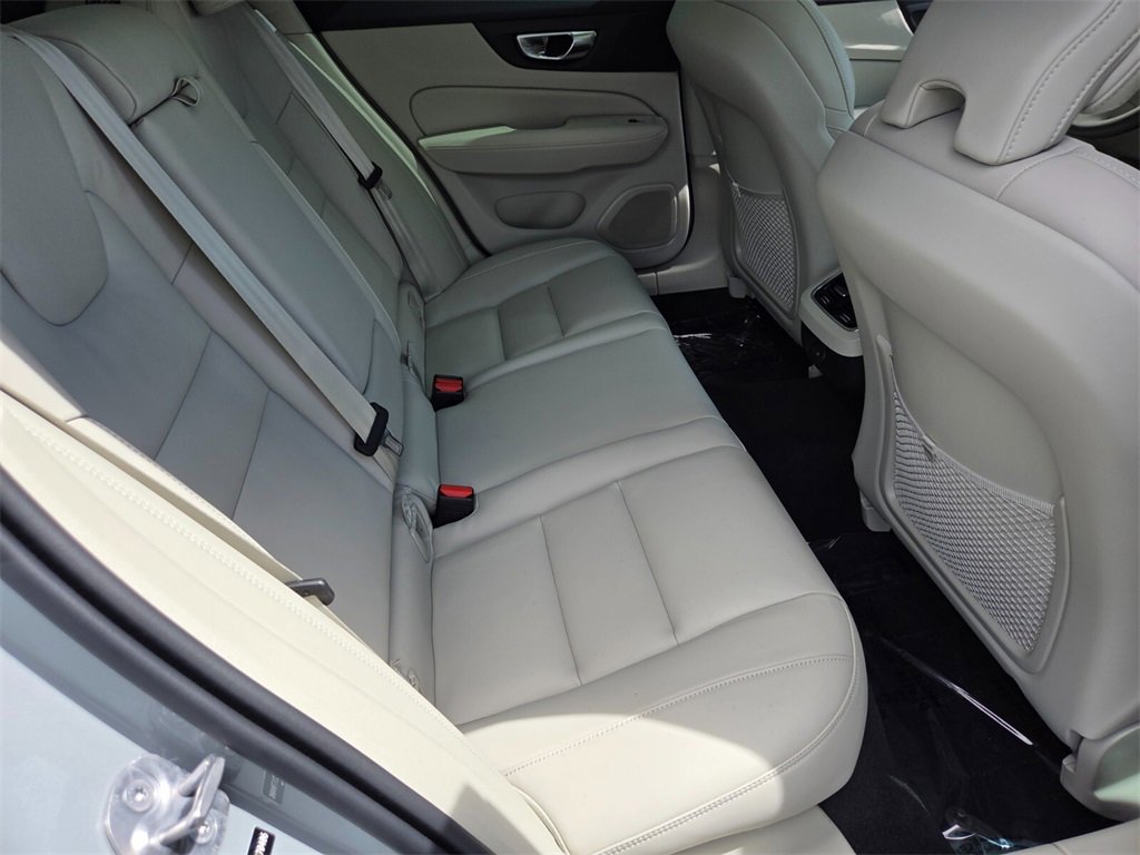 New 2026 Volvo V60 B5 Cross Country Ultra w/ Climate Package image 16