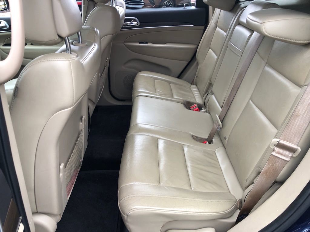 Used 2018 Jeep Grand Cherokee Limited AWD/4WD image 22