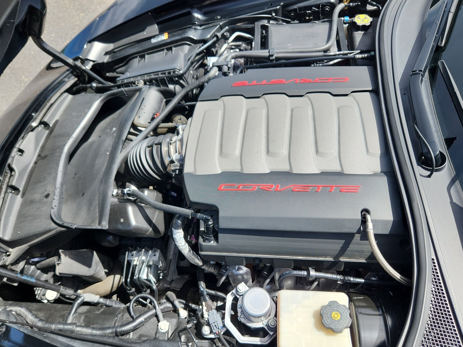 Used 2015 Chevrolet Corvette Stingray Coupe w/ 3LT Preferred Equipment Group RWD image 21