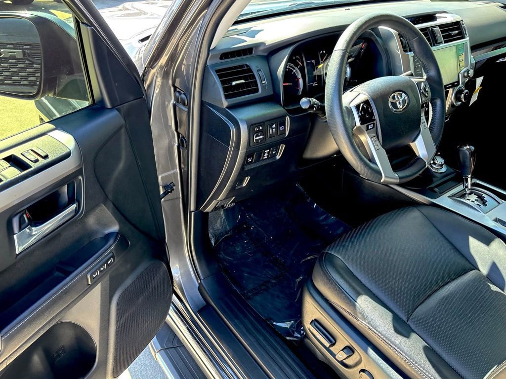 Used 2022 Toyota 4Runner Limited image 12