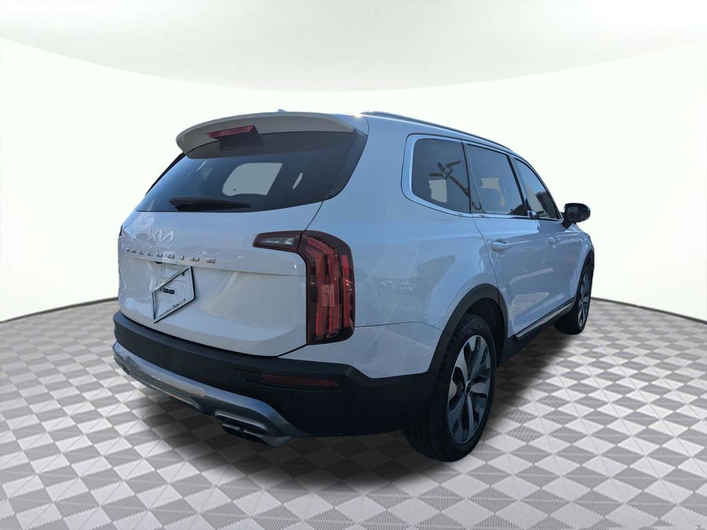 Used 2022 Kia Telluride EX w/ EX Premium Package FWD image 3