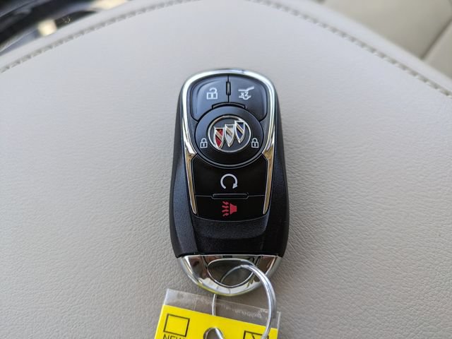 Used 2020 Buick Enclave Essence w/ Sound and Sites Package FWD image 33