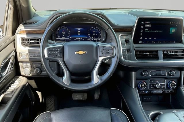 Used 2024 Chevrolet Suburban Premier AWD/4WD image 8