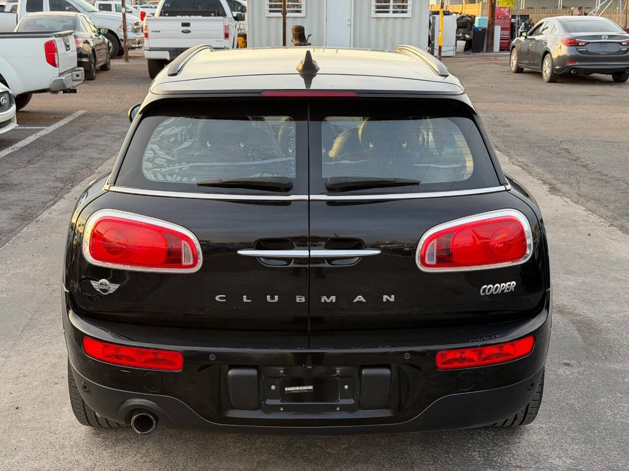 Used 2017 MINI Cooper Clubman FWD image 6