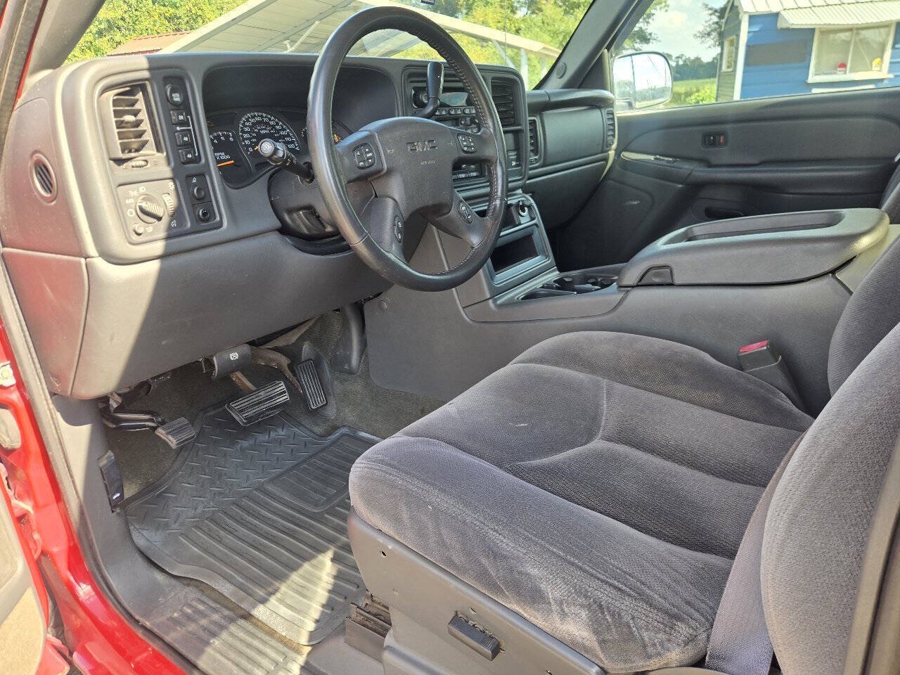 Used 2004 GMC Sierra 1500 SLE AWD/4WD image 6