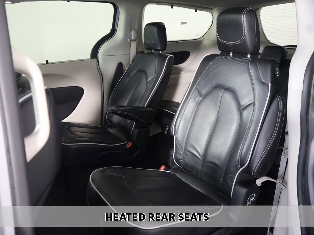 Used 2024 Chrysler Pacifica Limited FWD image 8