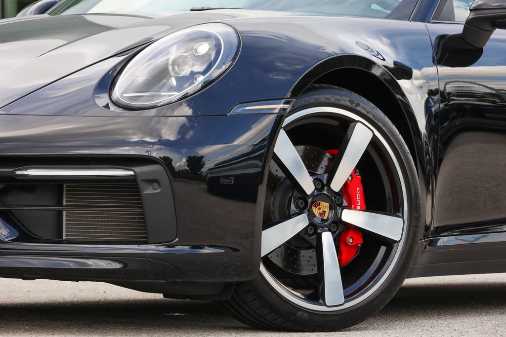 Used 2021 Porsche 911 Targa 4S AWD/4WD image 25