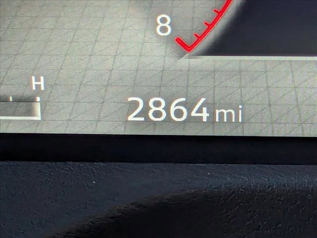 Used 2025 Nissan Armada SV image 10