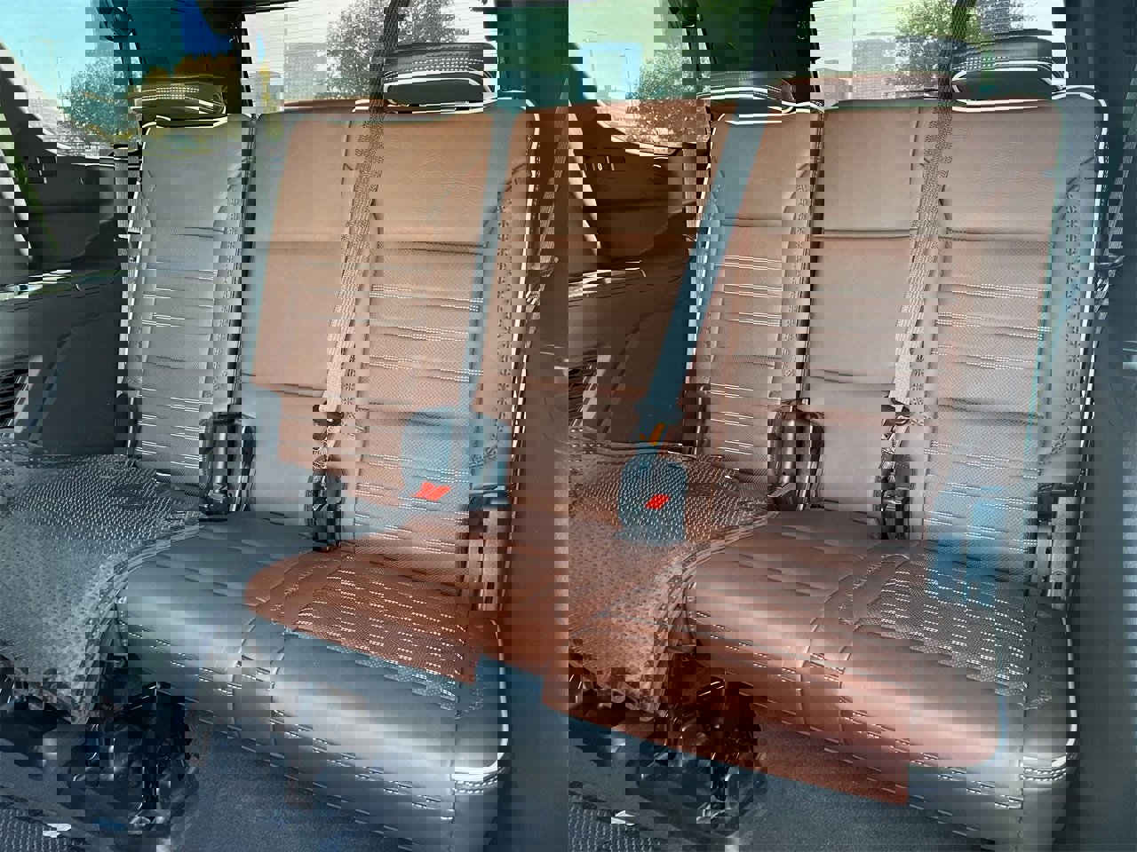 Used 2023 GMC Yukon Denali Ultimate image 17