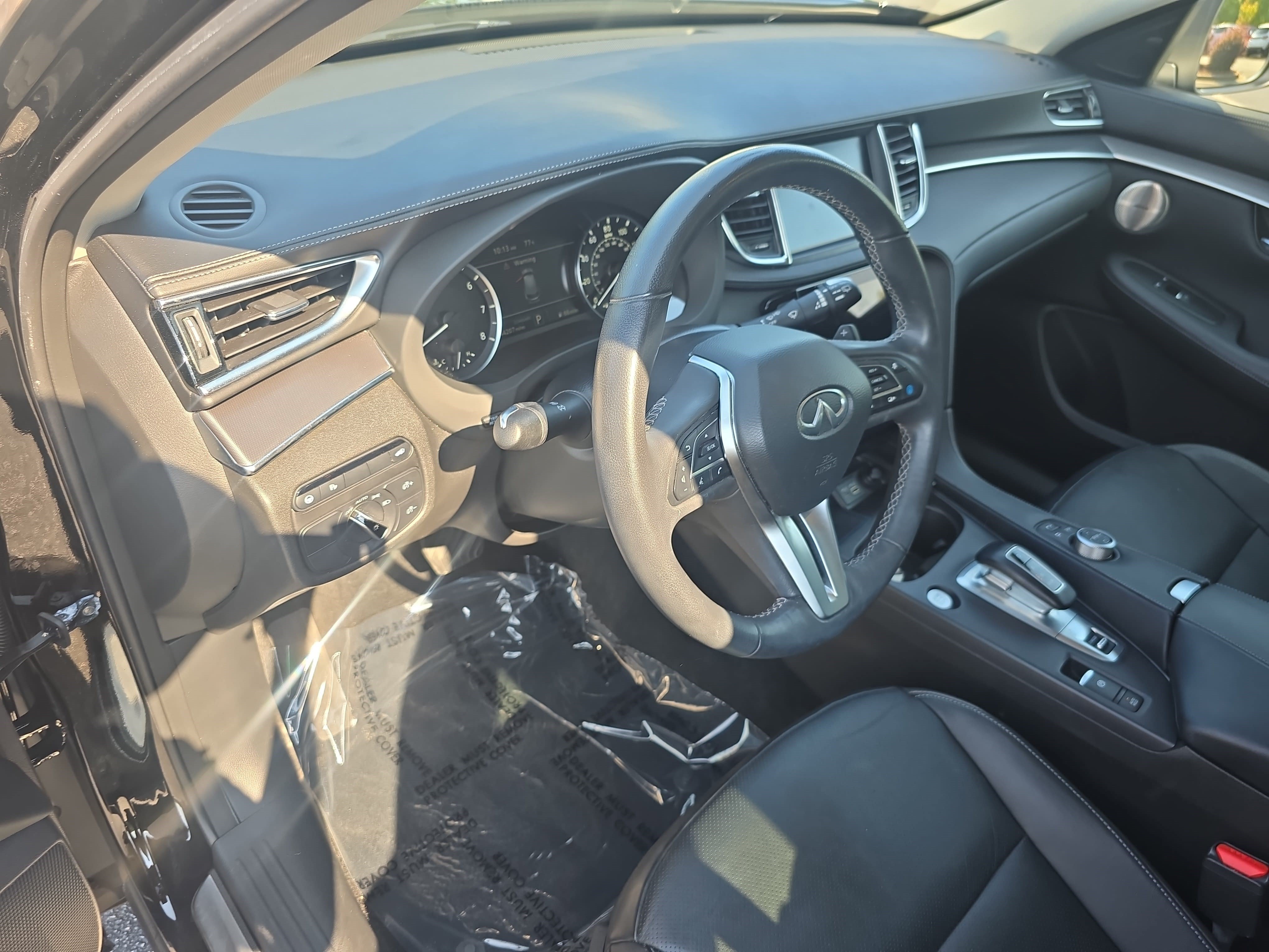 Used 2023 INFINITI QX50 Luxe AWD/4WD image 16
