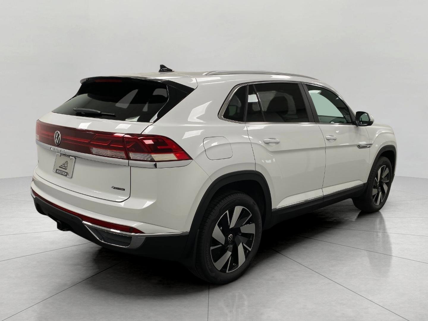 New 2026 Volkswagen Atlas Cross Sport SEL image 3