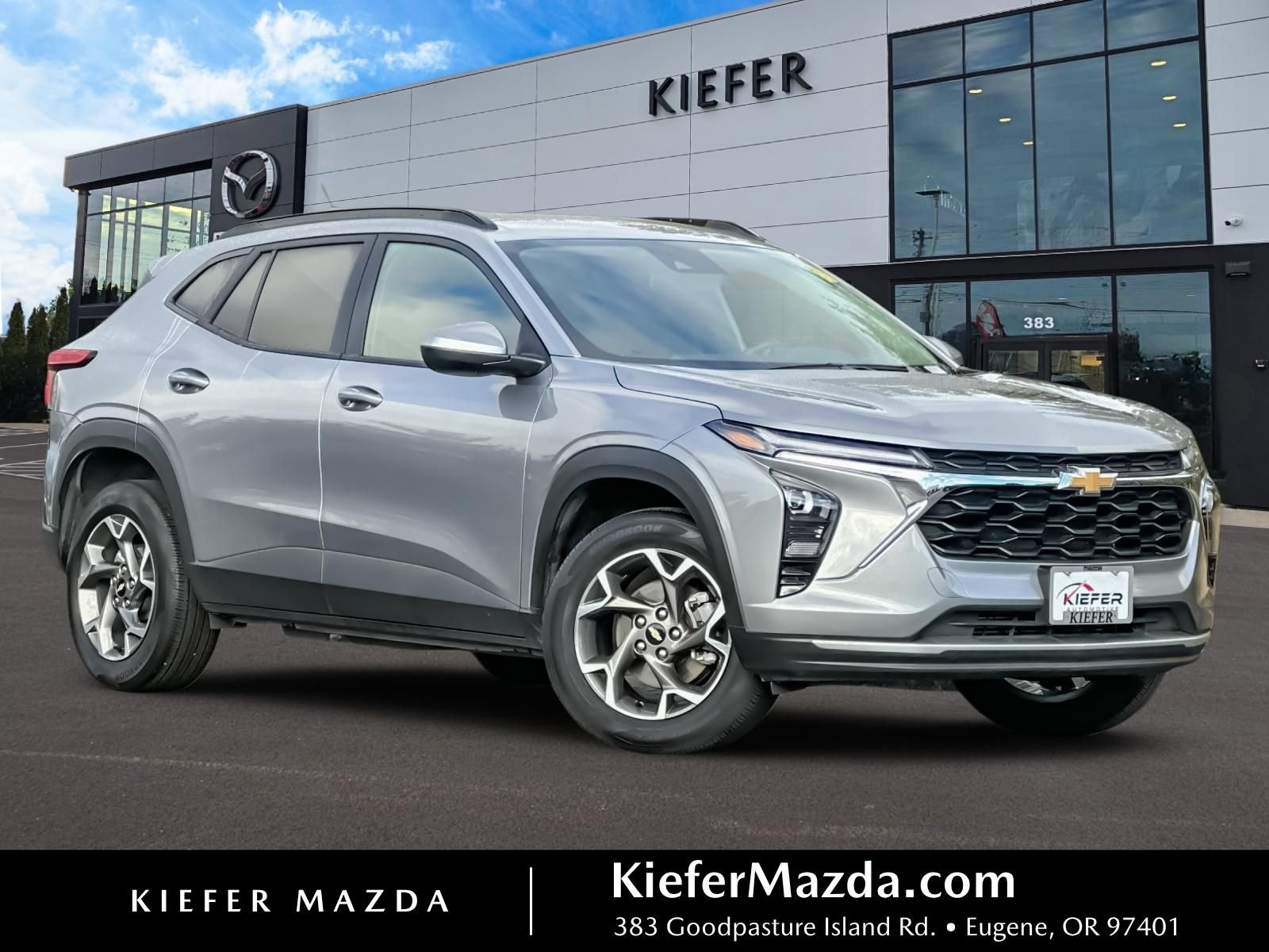 Used 2025 Chevrolet Trax LT